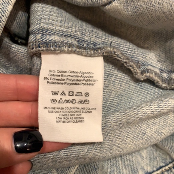 FREE PEOPLE DISTRESSED DENIM CROPPED JACKET SIZE XS - Picture 6 of 6